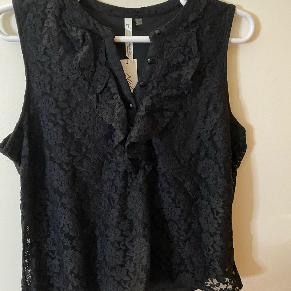 NY Co. women’s beautiful black lace top button up front Sleeveless, 2X NWT